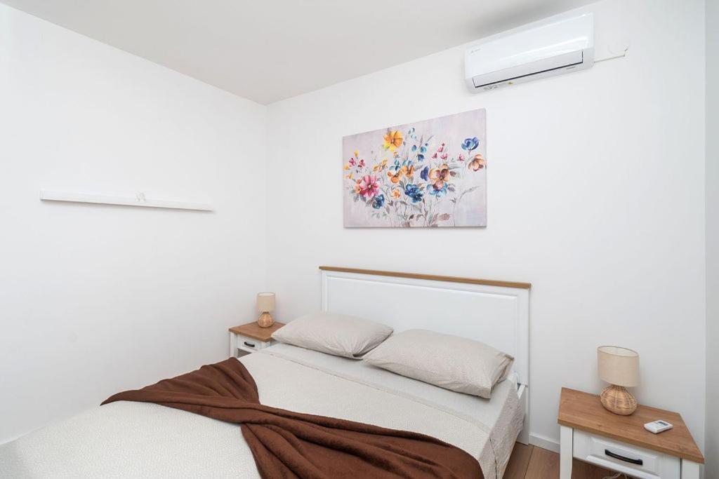 Apartments Janjac Vodice Exterior photo