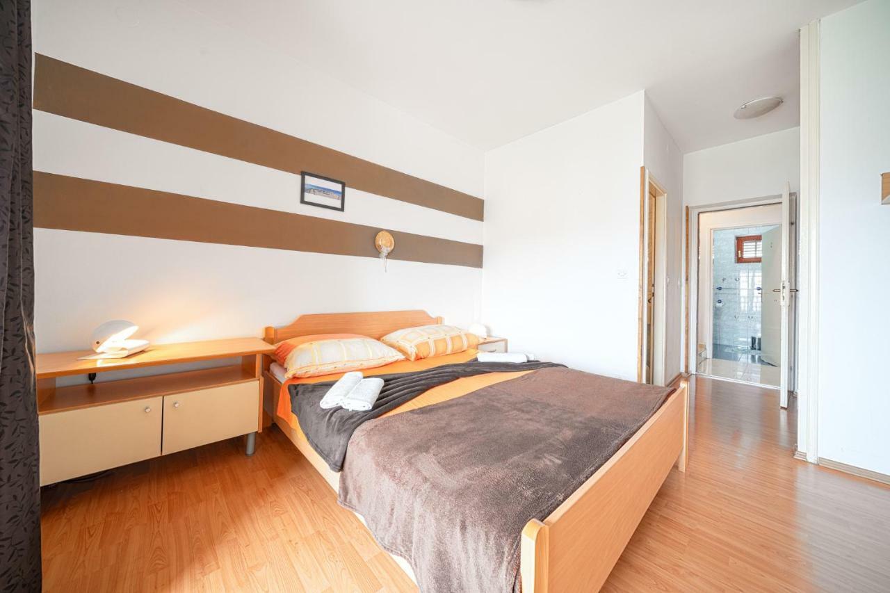 Apartments Janjac Vodice Exterior photo