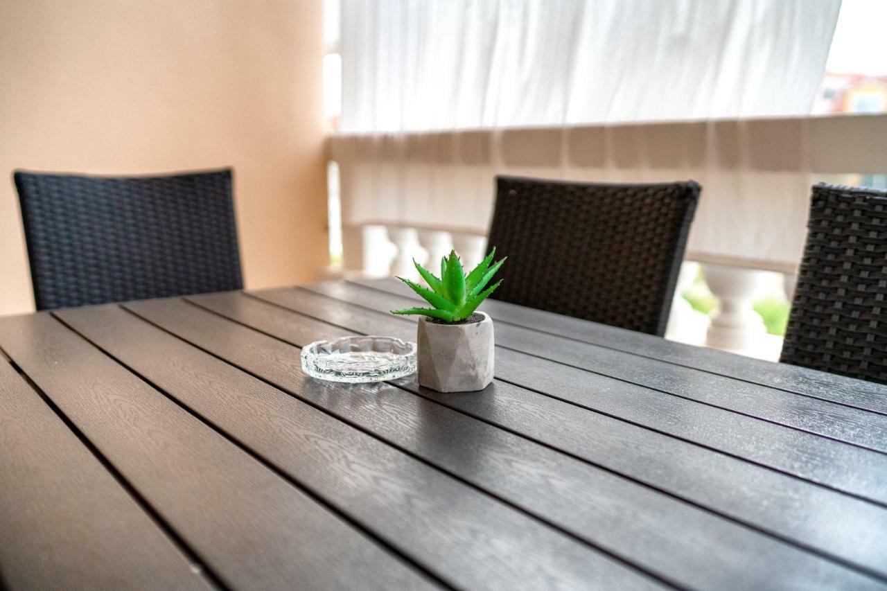 Apartments Janjac Vodice Exterior photo