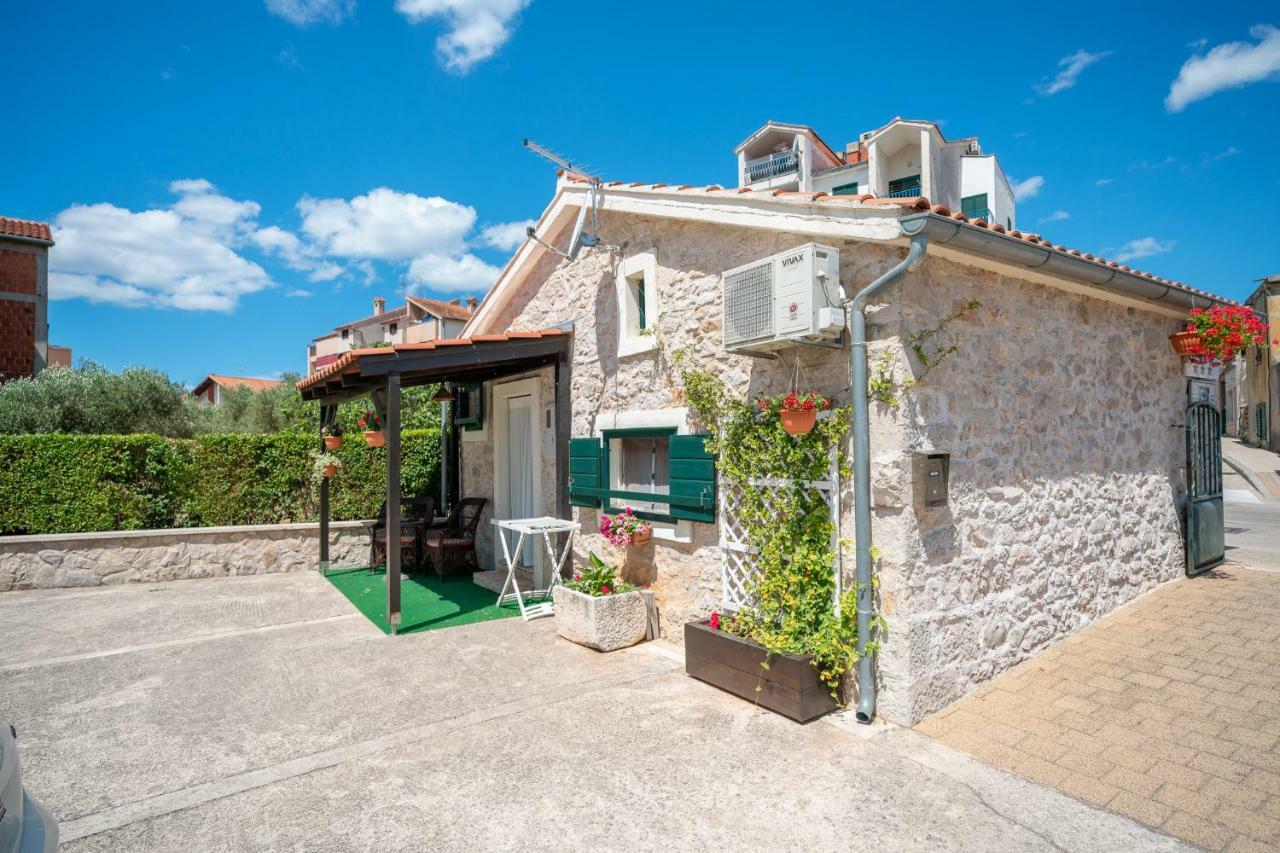 Apartments Janjac Vodice Exterior photo